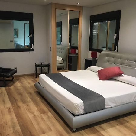 Hotel Fabrik 乌马内斯-德马德里 外观 照片