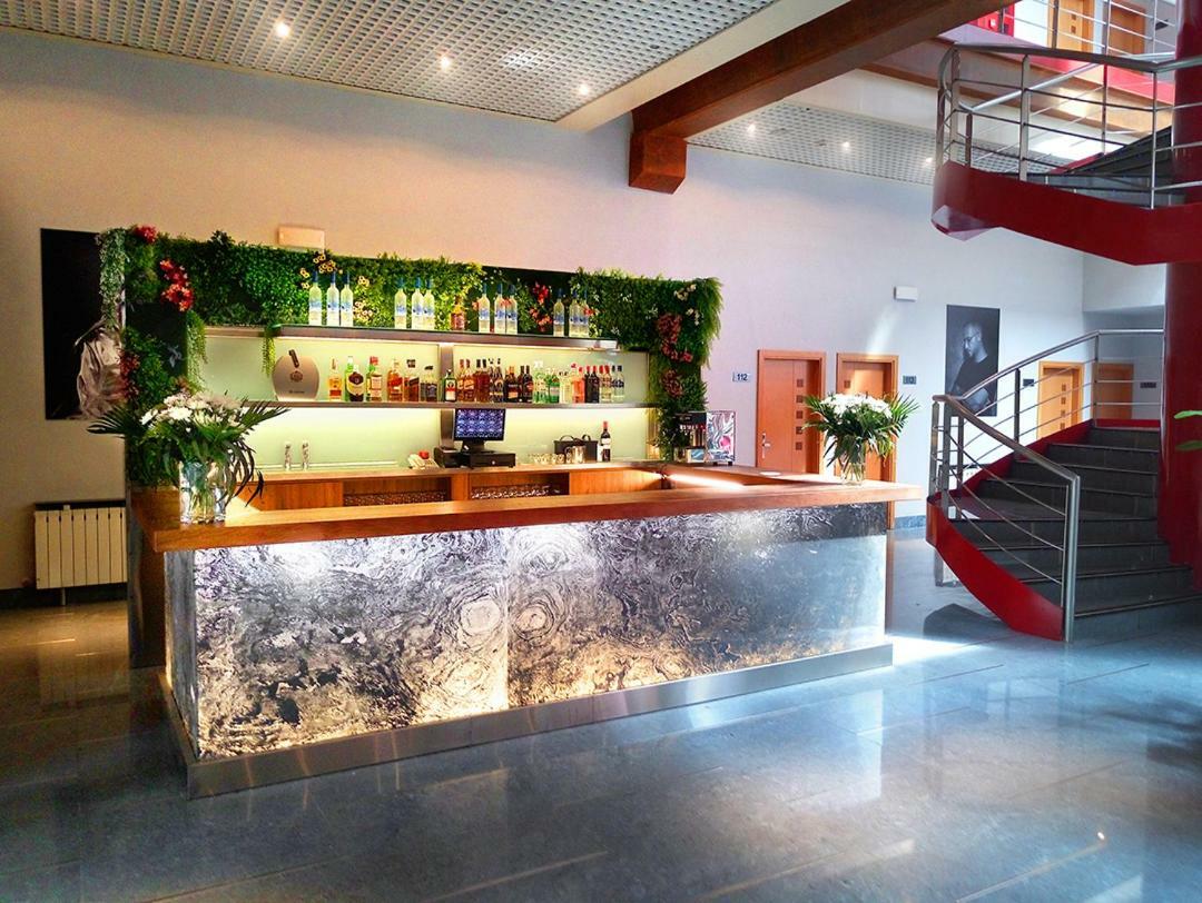 Hotel Fabrik 乌马内斯-德马德里 外观 照片